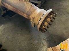 CAT 525B FRONT AXLE ASSY