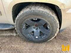 2010 CHEVROLET TAHOE LT VIN: 1GNMCBE32AR203631 2WD