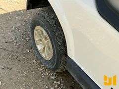 2020 EZ GO RXV GOLF CART 5526678