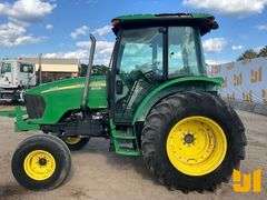 JOHN DEERE 5225 TRACTOR SN: LV5225T422205