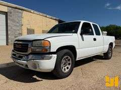 2005 GMC SIERRA 1500 EXTENDED CAB 4X4 PICKUP VIN: 1GTEK19V35E216696