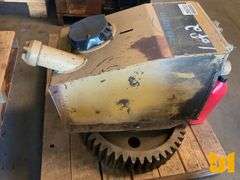 CAT D4H HYDRAULIC TANK, BELL ASSY, MISC GEARS, FINAL DRIVE