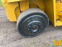 HYSTER ROUGH TERRAIN FORKLIFT