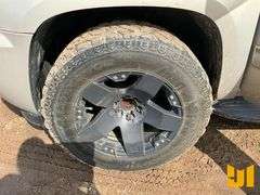 2010 CHEVROLET TAHOE LT VIN: 1GNMCBE32AR203631 2WD