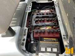 2021 EZ GO RXV GOLF CART 5613036