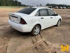 2004 FORD FOCUS VIN: 1FAFP34374W181182 FWD