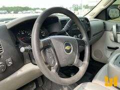 2013 CHEVROLET SILVERADO EXTENDED CAB 4X4 PICKUP VIN: 1GCRKPE79DZ357680