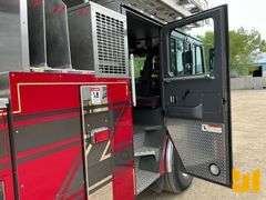2002 E-ONE AERIAL LADDER/PUMP TRUCK VIN: 4EN3BCA8121004374 T/A  FIRE TRUCK