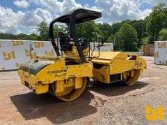 2009 SAKAI SW990 TANDEM VIBRATORY ROLLER SN: VSW41-10111