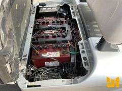 2021 EZ GO RXV GOLF CART 5613036
