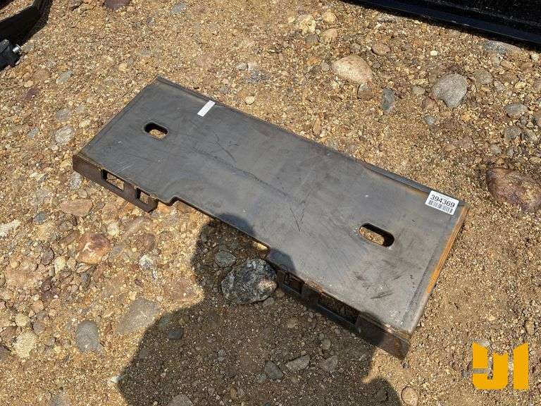 KC 46” UNIVERSAL MOUNTING PLATE