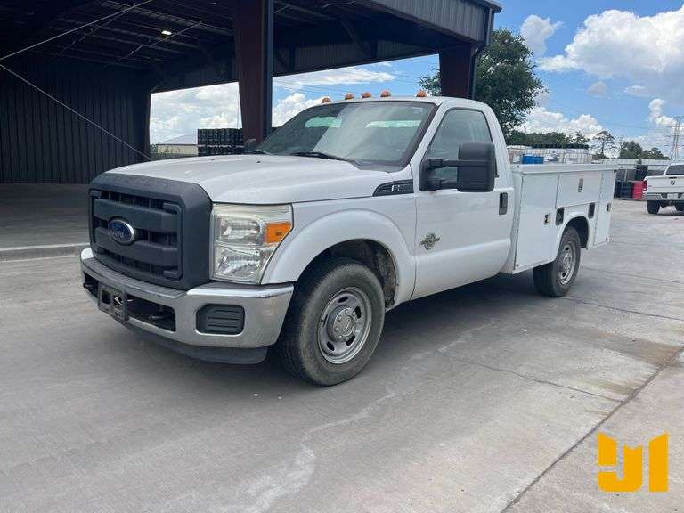 2013 FORD F-250 SUPER DUTY UTILITY TRUCK VIN: 1FDBF2AT2DEA27216