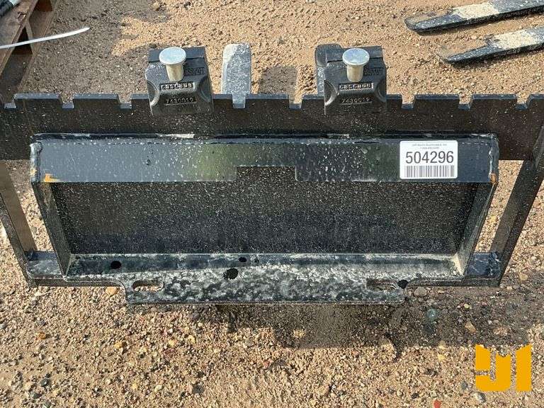 UNUSED 29 INCH FORKS