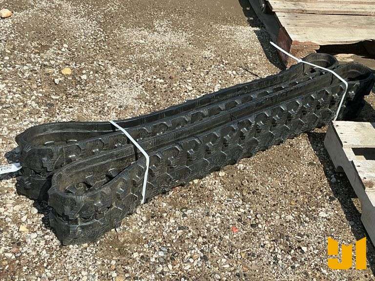UNUSED SKLP MINI EXCAVATOR RUBBER TRACK  TO FIT 1-3 TON EXCAVATOR