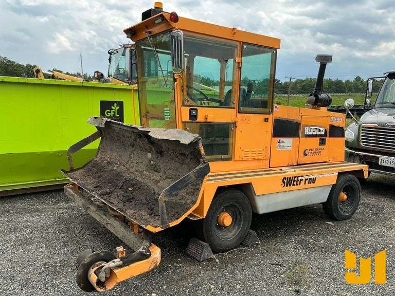 2016 ROSCO/LEEBOY 4930 BROOM SN: 144009