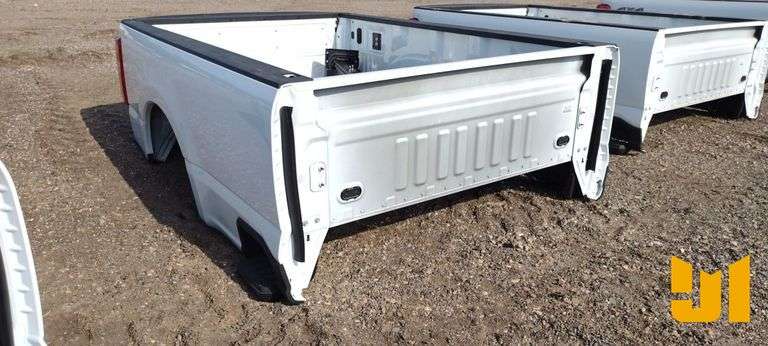 FORD 8FT PICKUP BED W/BUMPER