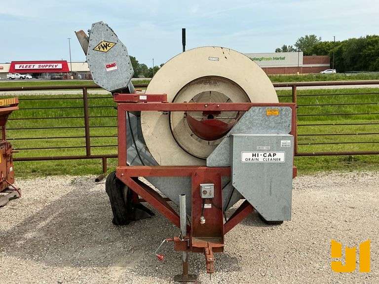 DMC HI CAP 548 SN: 548790557 GRAIN SCREENER