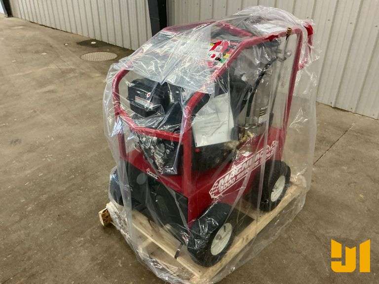 UNUSED 2025 EASY-KLEEN MAGNUM GOLD 4000 PRESSURE WASHER SN: 2525124