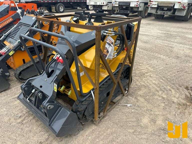 UNUSED 2025 BISONTEK BT360 MULTI TERRAIN LOADER SN: BT25010131