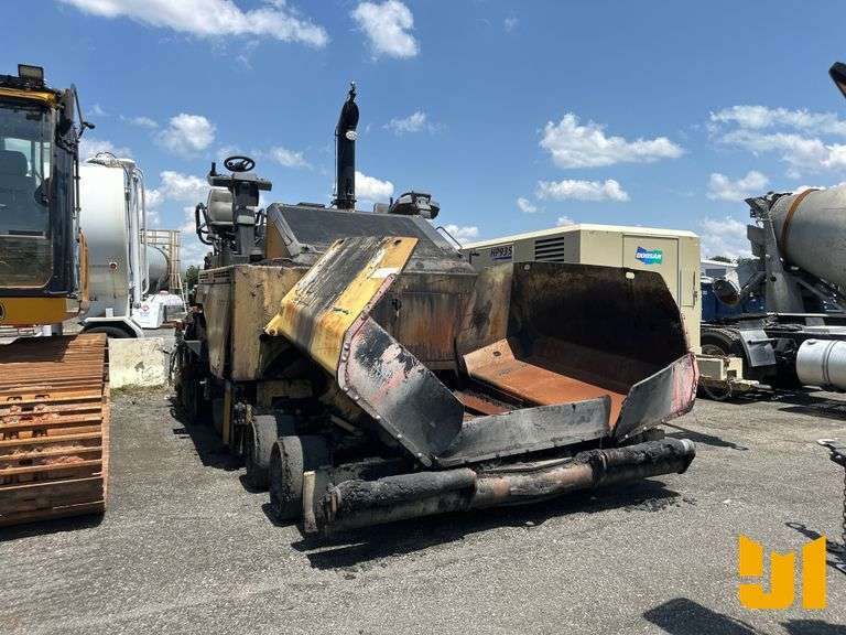2015 CATERPILLAR AP1000F RUBBER TIRE PAVER  SN: CATAP100KAC400131