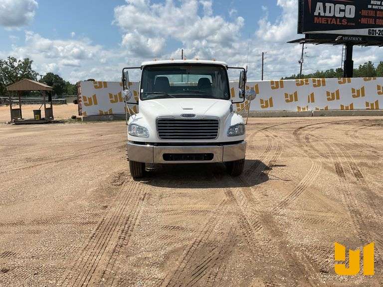 2019 FREIGHTLINER M2 SINGLE AXLE CAB & CHASSIS VIN: 3ALACXD20KDKH5703