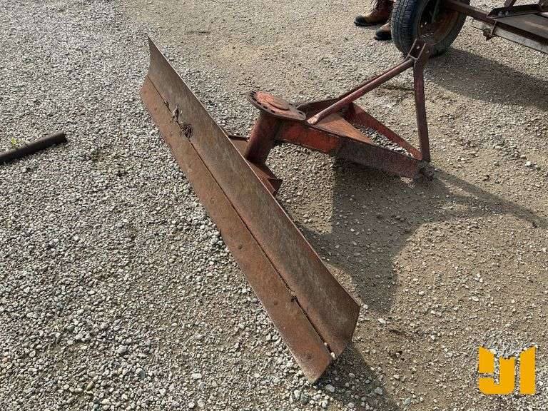 STANDARD DUTY 7' SCRAPE BLADE