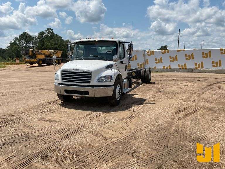 2019 FREIGHTLINER M2 SINGLE AXLE CAB & CHASSIS VIN: 3ALACXD20KDKH5703