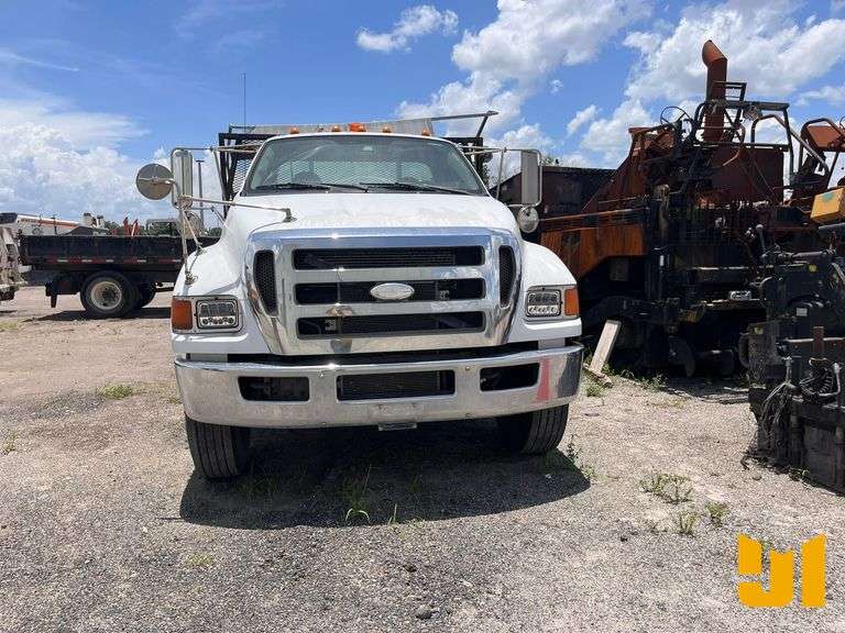 2009 FORD F650 SINGLE AXLE DUMP TRUCK VIN: 3FRWF65DX9V214637