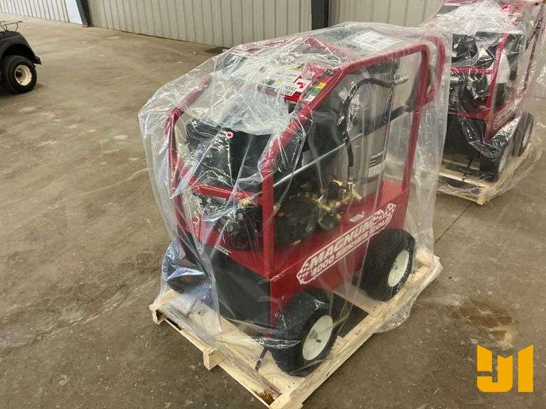 UNUSED 2025 EASY-KLEEN MAGNUM GOLD 4000 PRESSURE WASHER SN: 252520