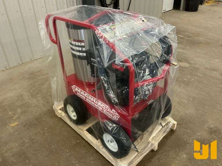 UNUSED 2025 EASY-KLEEN MAGNUM GOLD 4000 PRESSURE WASHER SN: 252518