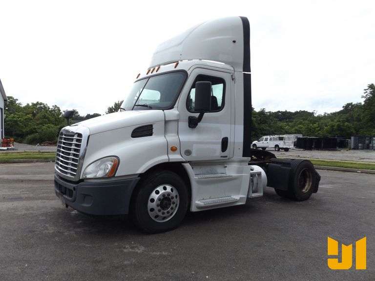 2014 FREIGHTLINER CASCADIA SINGLE AXLE DAY CAB TRUCK TRACTOR 3AKBGADV1ESFP0921