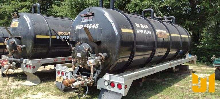 21.5’ DRAGON 110 BBL VACUUM TANK BODY, SN: 153327, HOSE