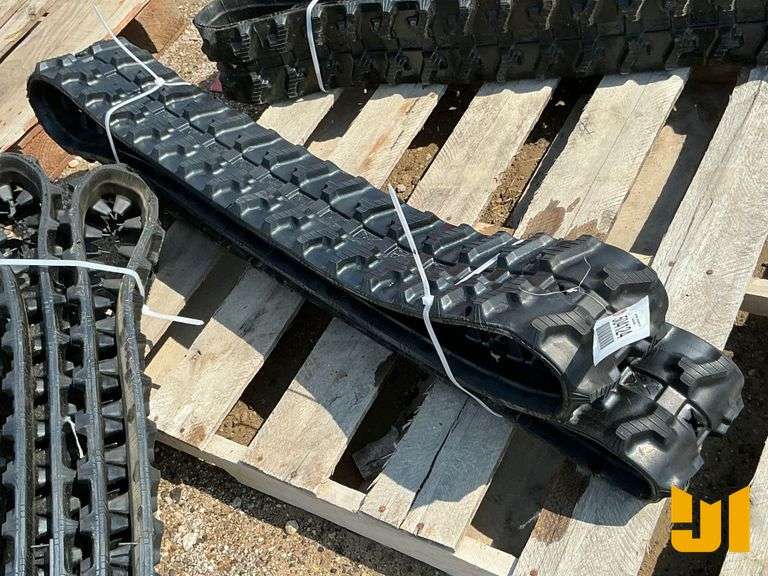 UNUSED SKLP MINI EXCAVATOR RUBBER TRACK  TO FIT 1-3 TON EXCAVATOR