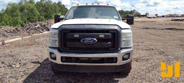 2015 FORD F-250XL SD CREW CAB 4X4 PICKUP VIN: 1FT7W2BT9FEA46082