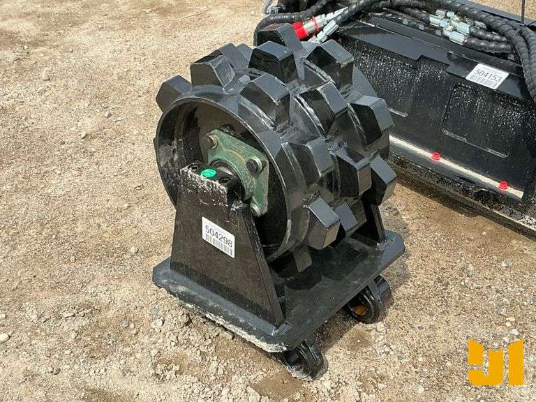 UNUSED 2025 GIYI COMPACTION WHEEL SN: YSL305250453 TO FIT CAT 305