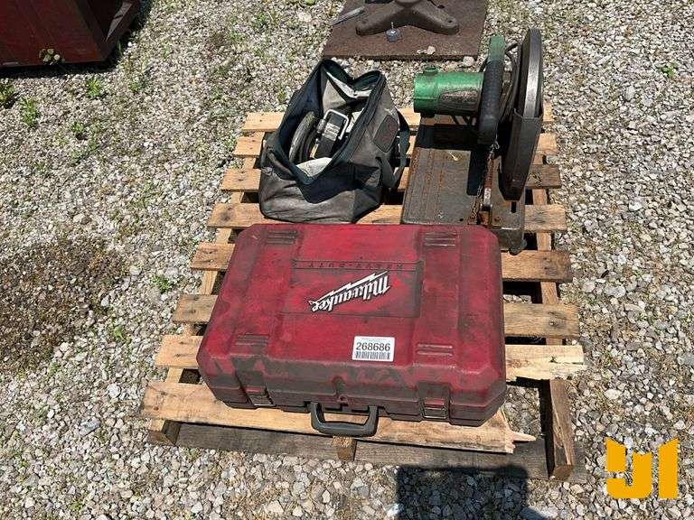 LOT OF TOOLS TO INCLUDE MILWAUKEE BAND SAW, HITACHI CHOP