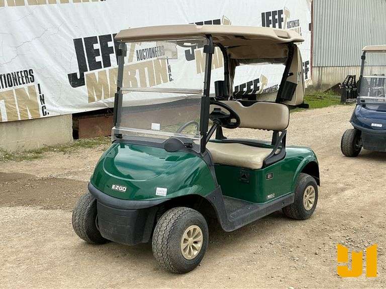 2019 EZ GO RXV GOLF CART SN: 5500745