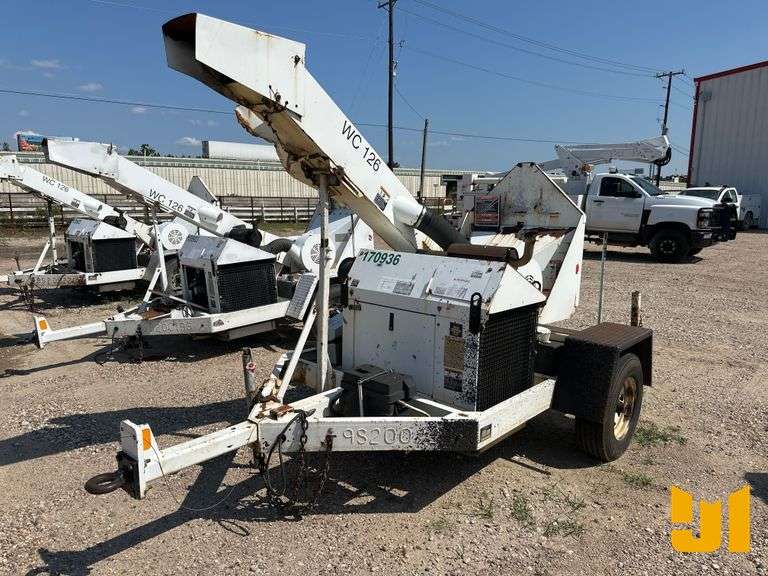 2009 ALTEC WC126 PORTABLE CHIPPER SN: 5WDS110119S200229