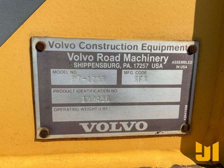 2009 VOLVO  PT-125R 9-WHEEL PNEUMATIC COMPACTION EQUIPMENT SN: 199456