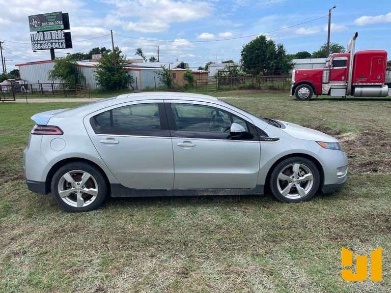 2011 CHEVROLET VOLT SEDAN VIN: 1G1RD6E49BU103481
