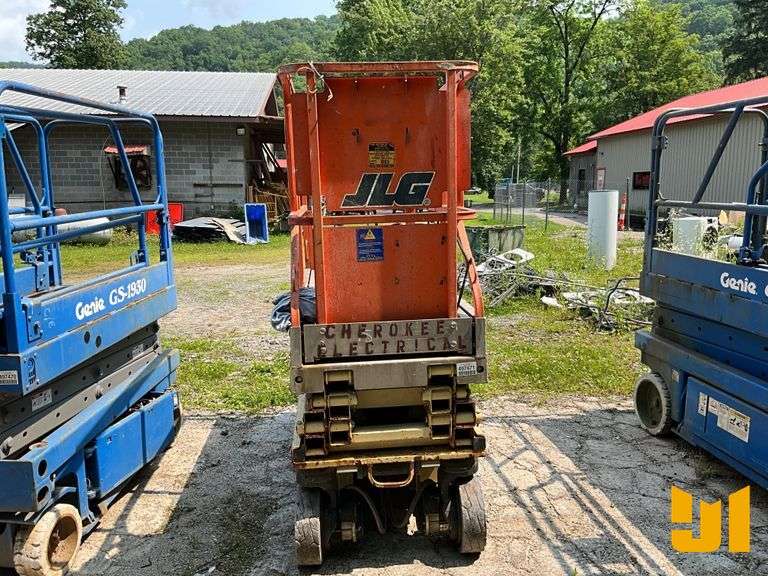 2004 JLG 1930ES AERIAL LIFTS SN: 0200119697