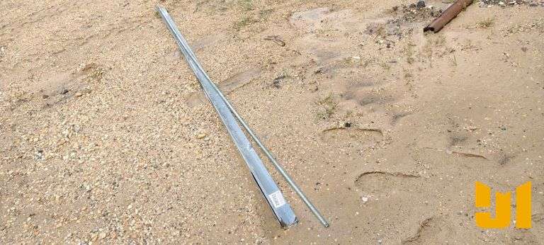 STAINLESS STEEL ANGLE/ ALL THREAD ROD