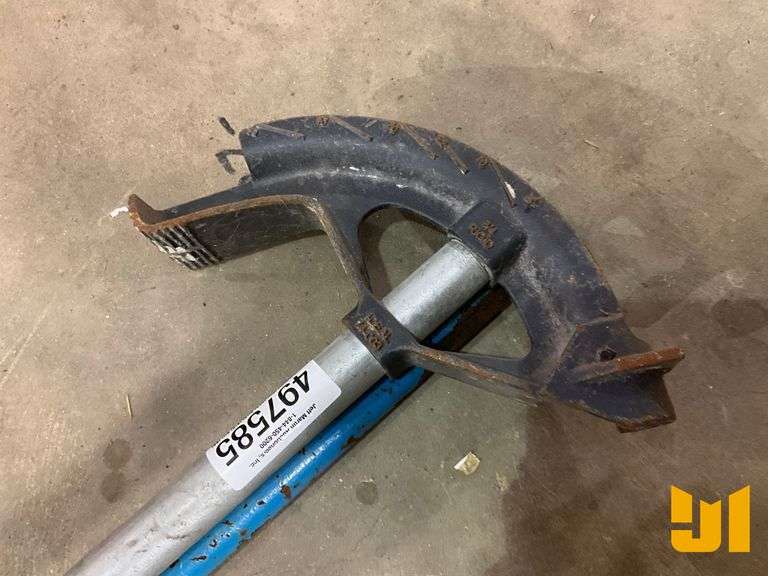 QTY OF (1) 3/4" & (1) 1" MANUAL CONDUIT BENDERS