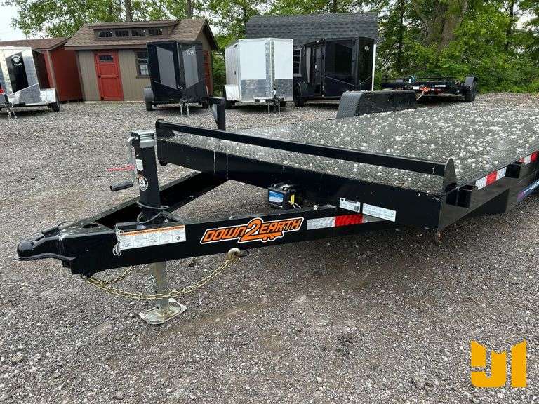 2024 DOWN 2 EARTH DTE8220SCH5.2B 6'8"X20' CAR HAULER TRAILER VIN: 1XNBC2020R3109400