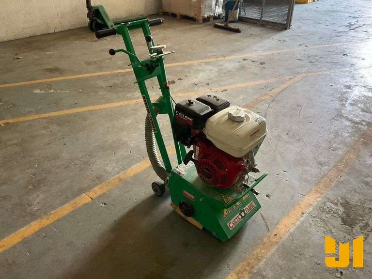 EDCO CPM-8-9H WALK BEHIND CONCRETE SAW  SN: 201210084