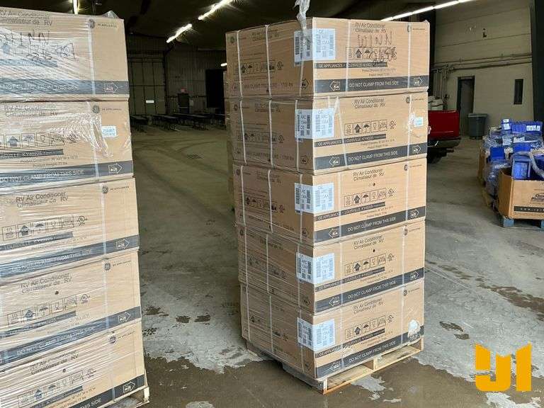 (5) GENERAL ELECTRIC ARC13AACB AIR CONDITIONERS