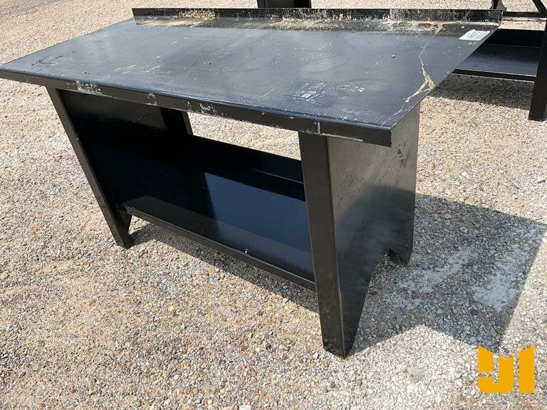 UNUSED KC 25" X 60" WORK BENCH