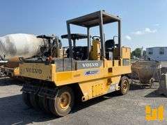 2009 VOLVO  PT-125R 9-WHEEL PNEUMATIC COMPACTION EQUIPMENT SN: 199456