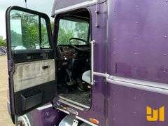 1999 FREIGHTLINER FLD120 TANDEM AXLE TRUCK TRACTOR VIN: 1FUYDSEB5XPA02756