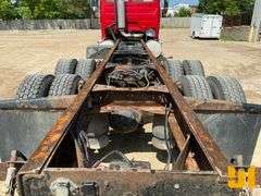 2002 FREIGHTLINER FL112 TANDEM AXLE CAB & CHASSIS VIN: 1FVHBGA872HK42089